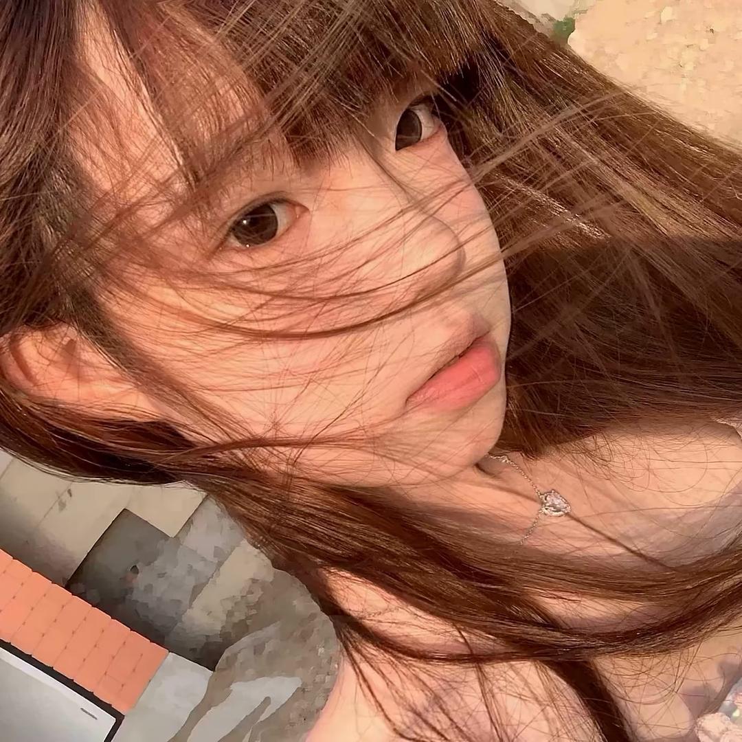 怎么又脸红了