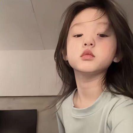锦鲤鱼🐬.