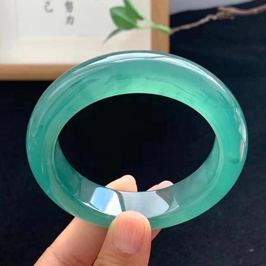 源头尖货(翡翠手镯)