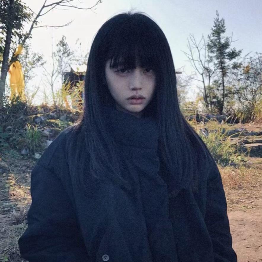 依珑.