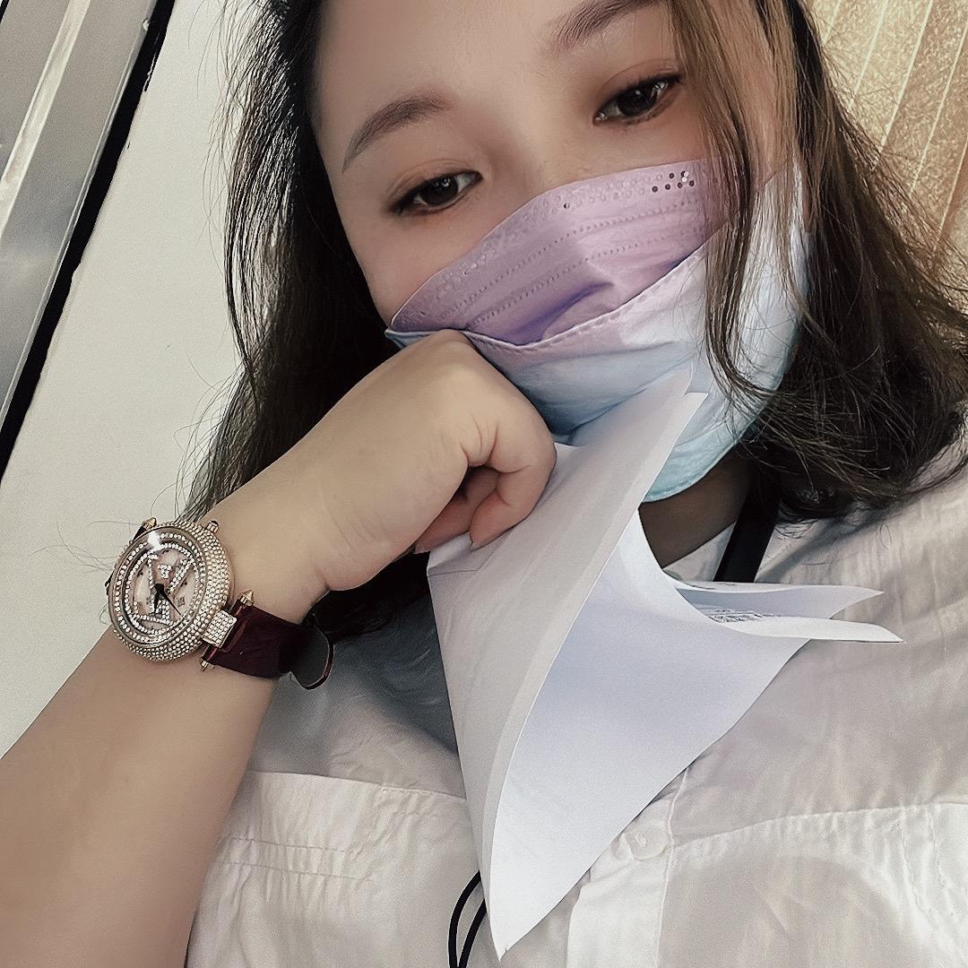 昨夜星辰已逝,满眼青山渐远。