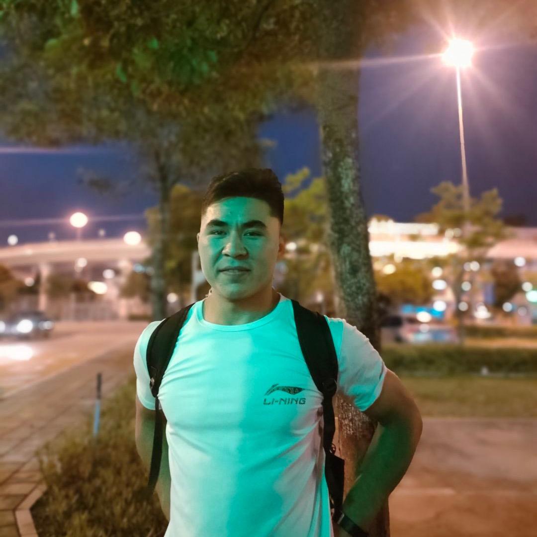 我想要多几块腹肌🇨🇳💪