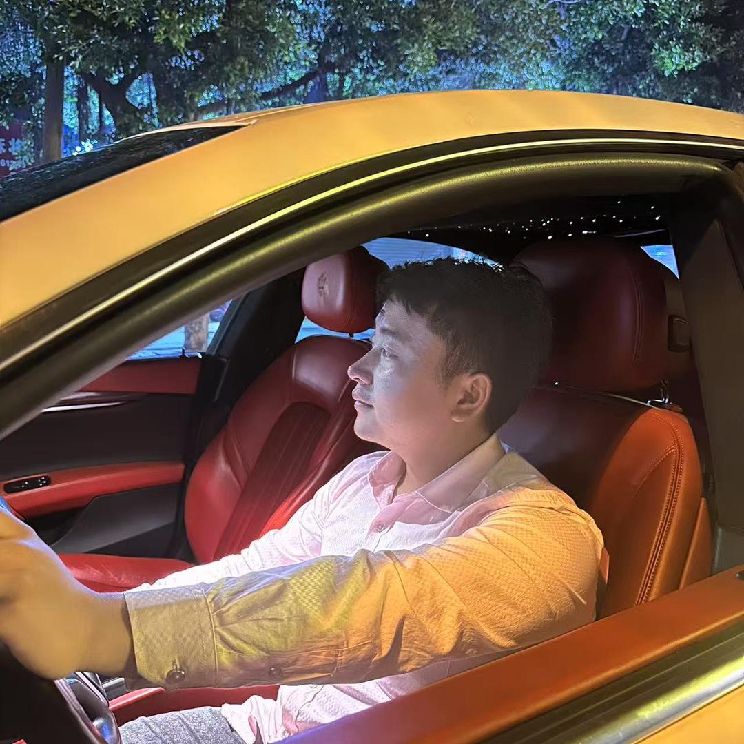 龙业士💥💥💥的头像