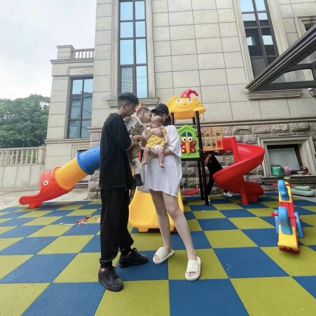 大太阳女装工厂店(羊绒羊毛号)