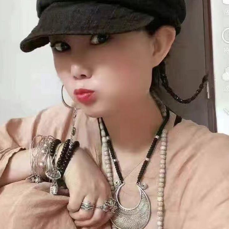 玲玲布衣