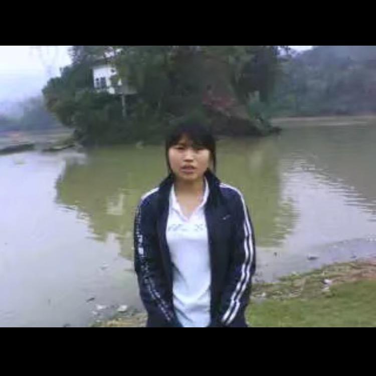 李华