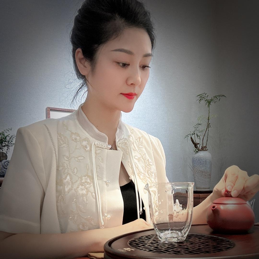 宜昌爱茶的淼姐