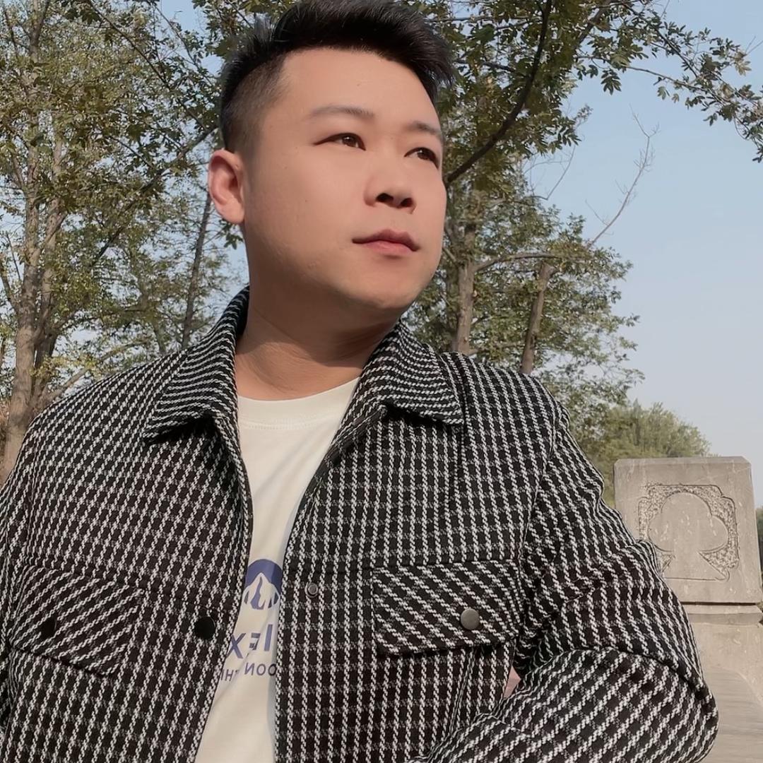 华小哥