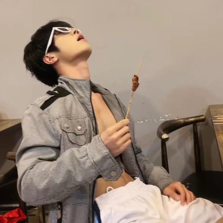 没有吃饱睡不着
