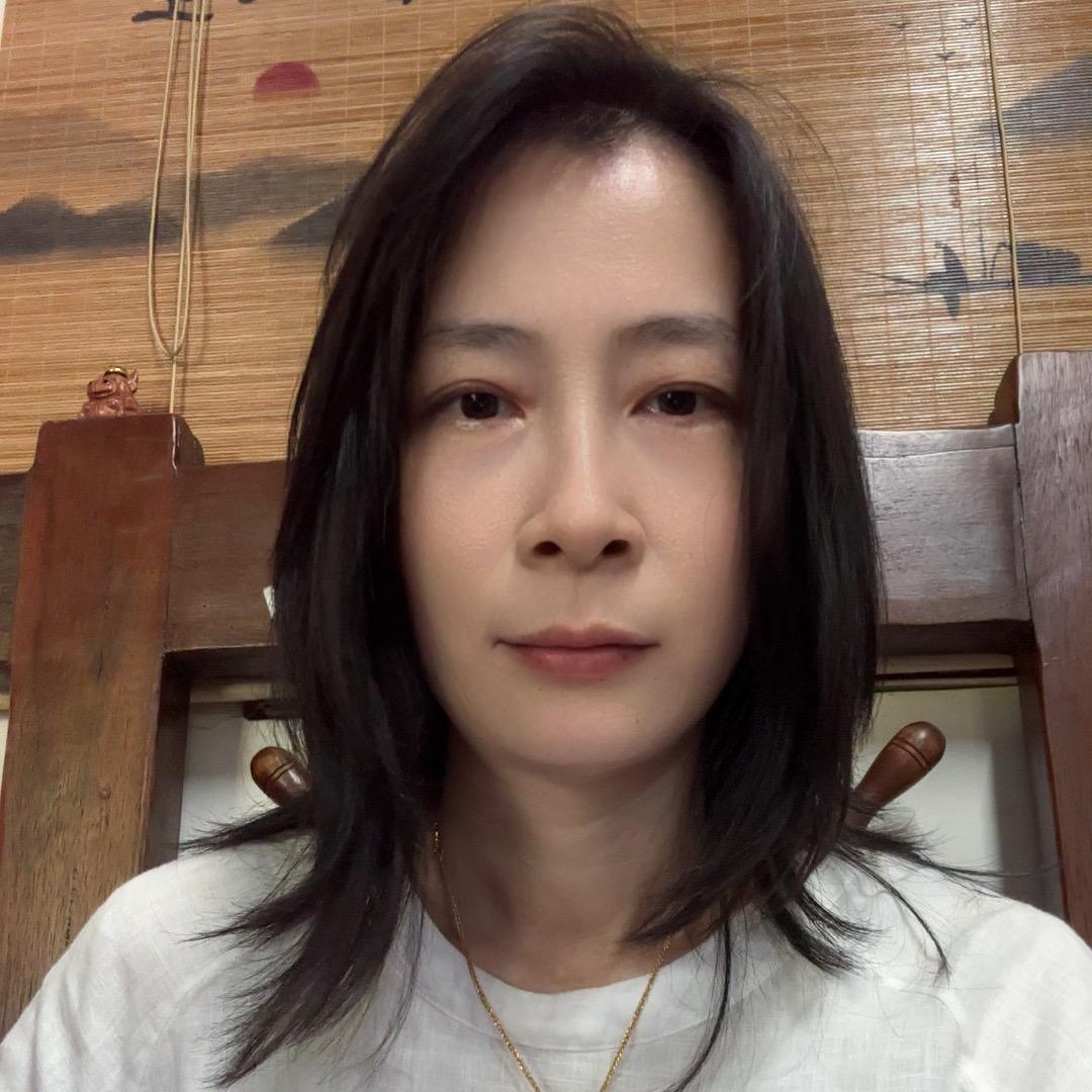 初次遇见你……