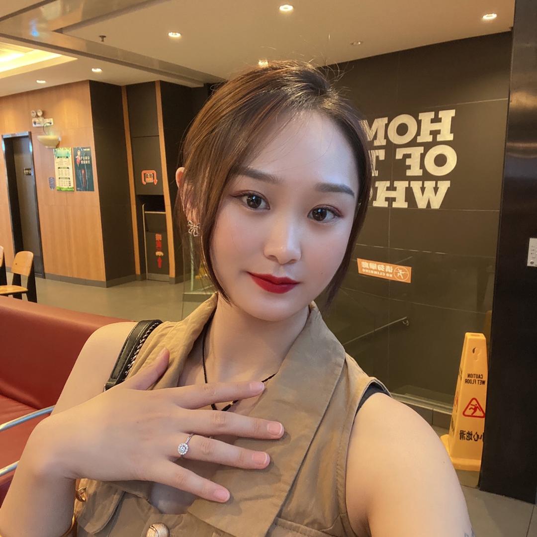 大欣儿✨