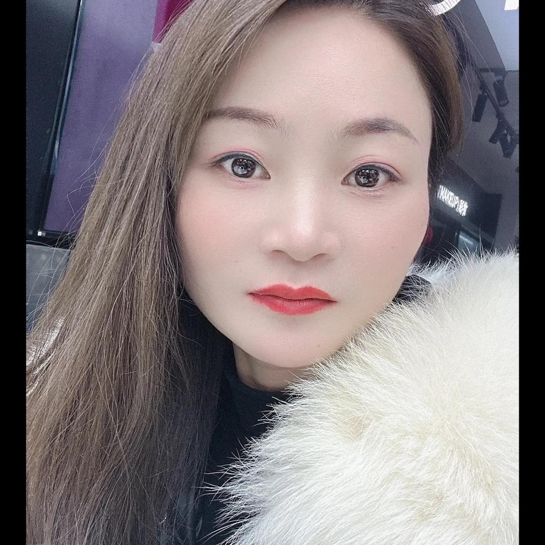 朱鹏上高爱川袜饰精选店