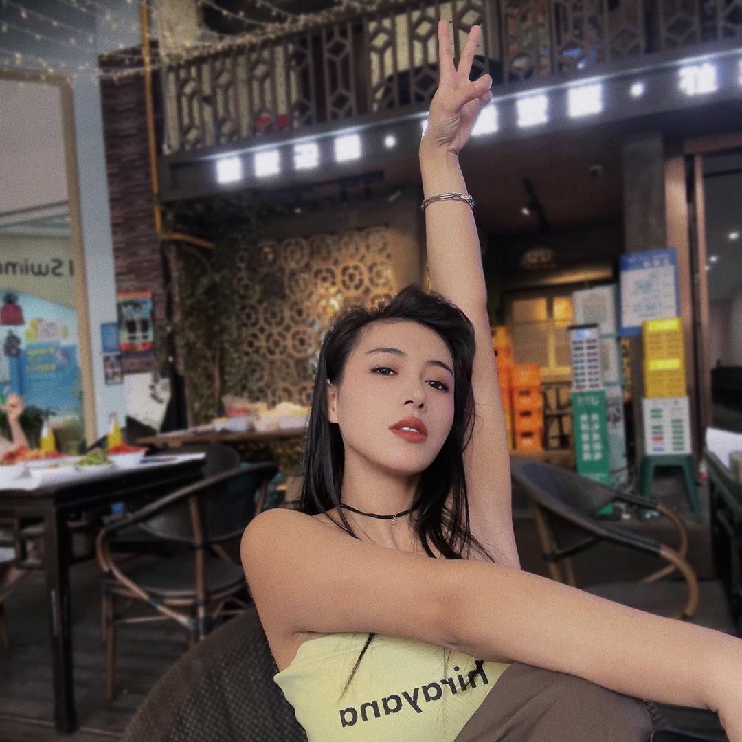 卡卡大葱妹