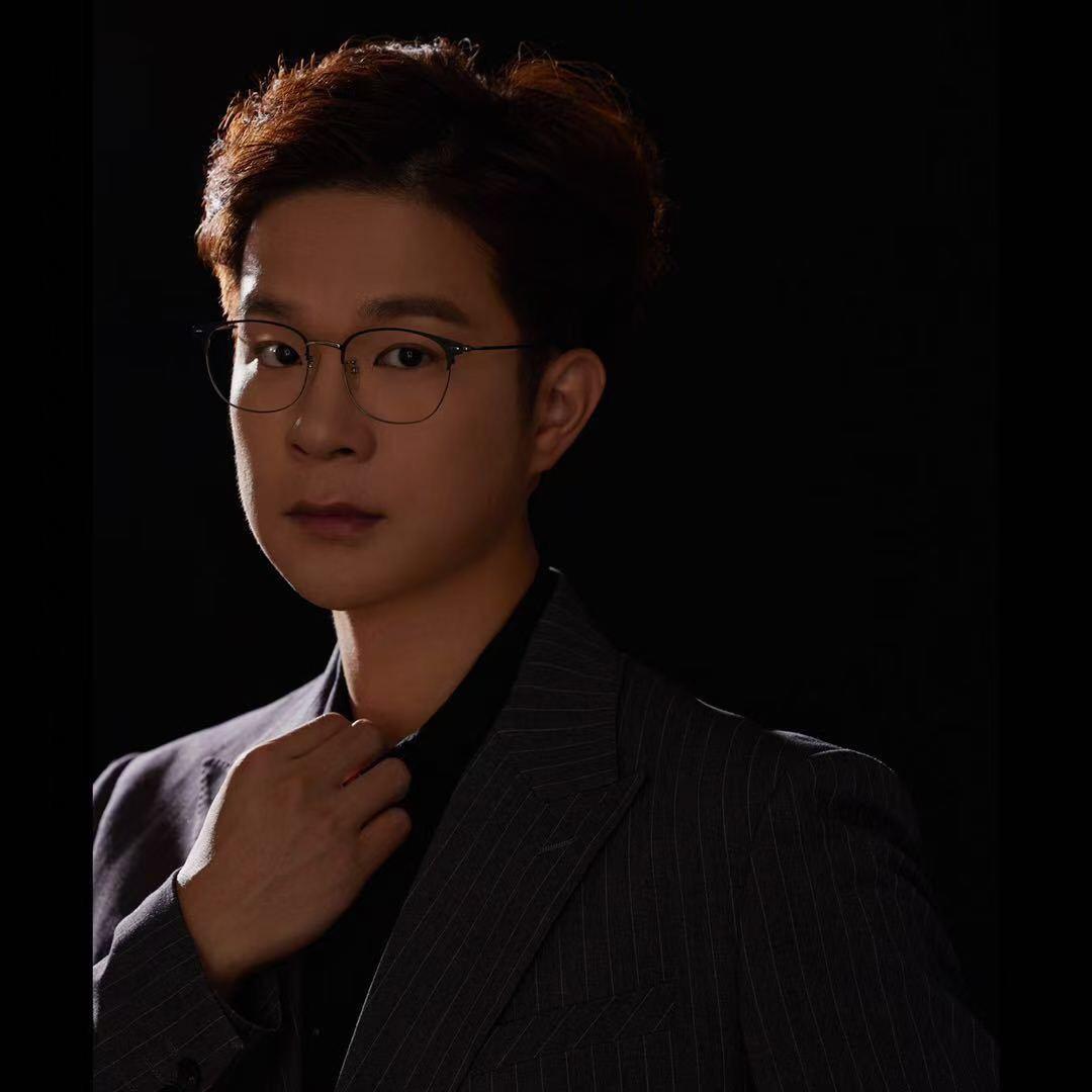 榕哥AI玩转实体运营（灵思极智）