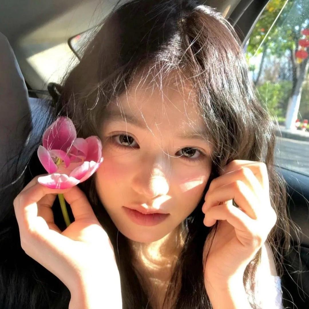 向阳而生🌻