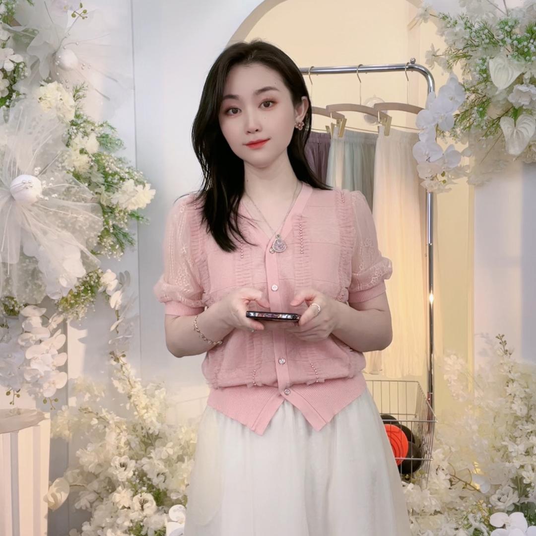 大晴子服饰