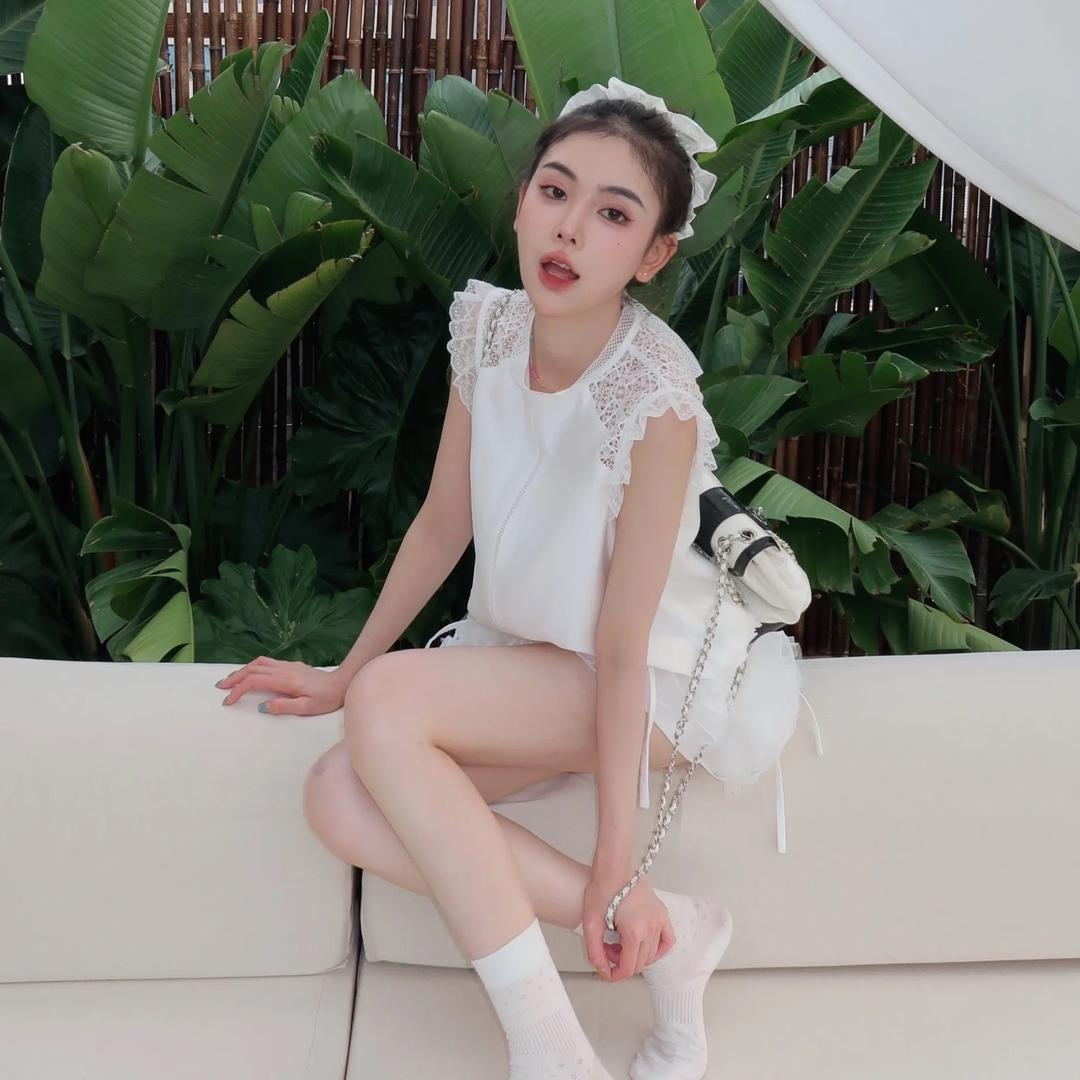 赵小小YIMAO（清凉穿搭）