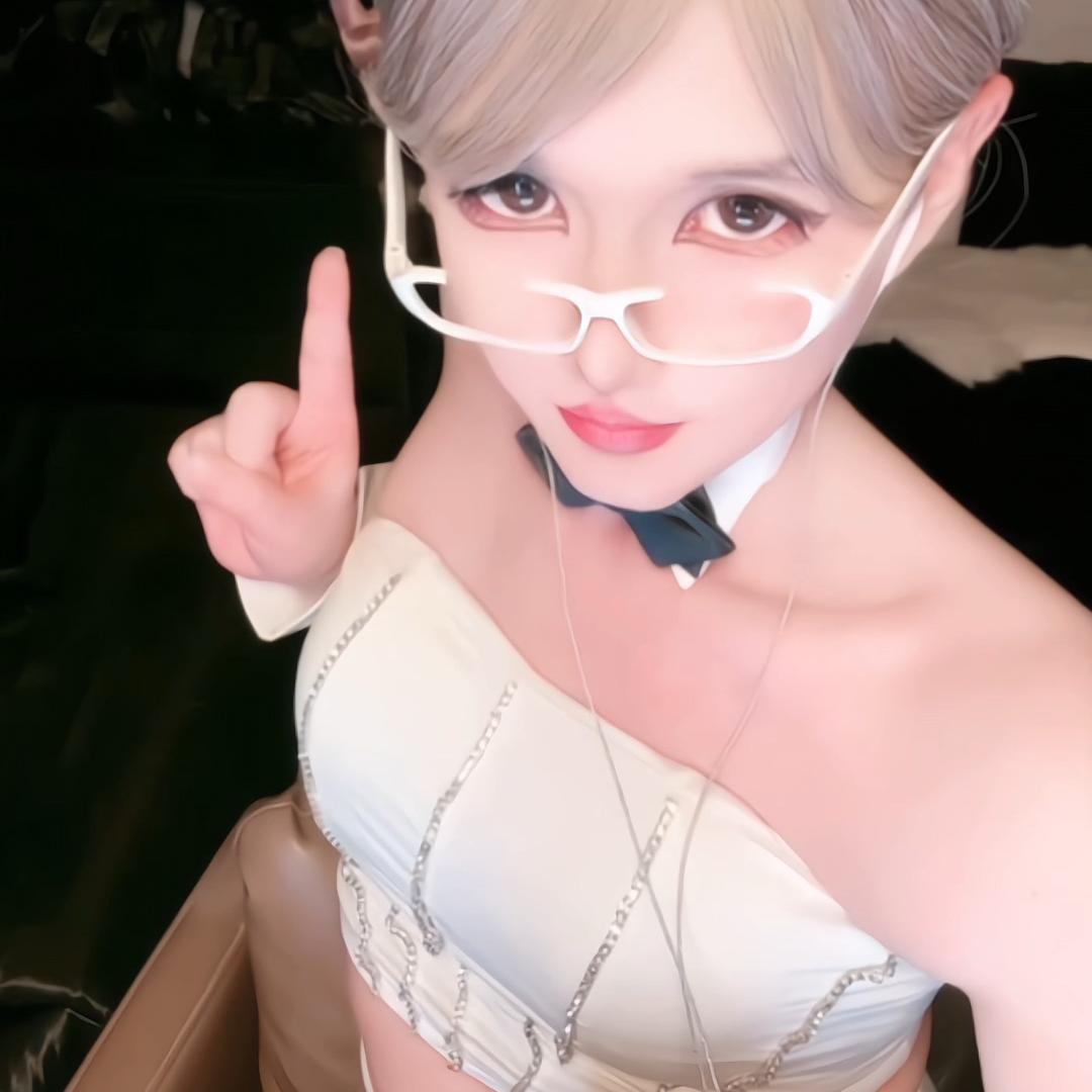 俏妞