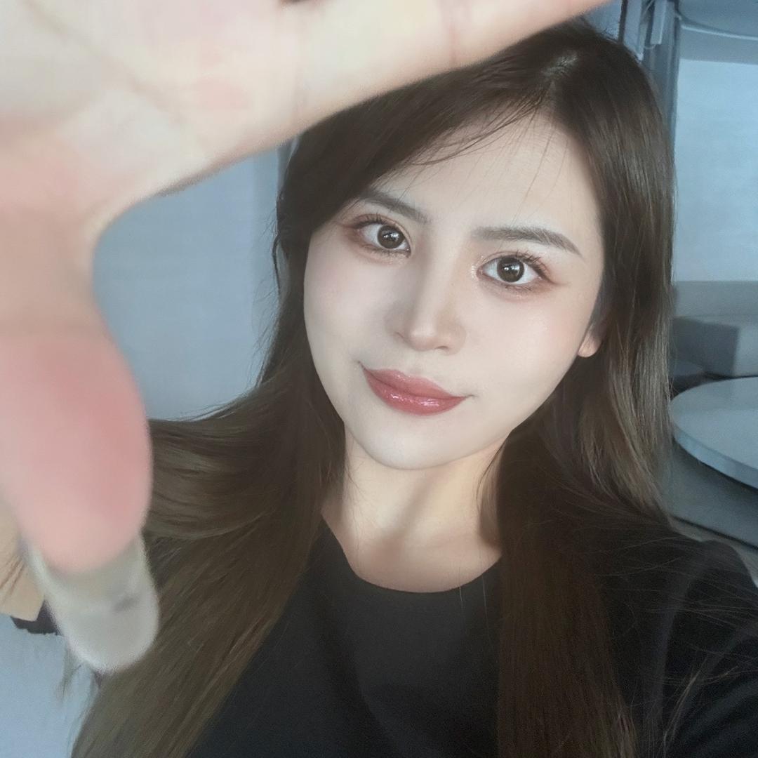 长垣曼纱国际-晴晴