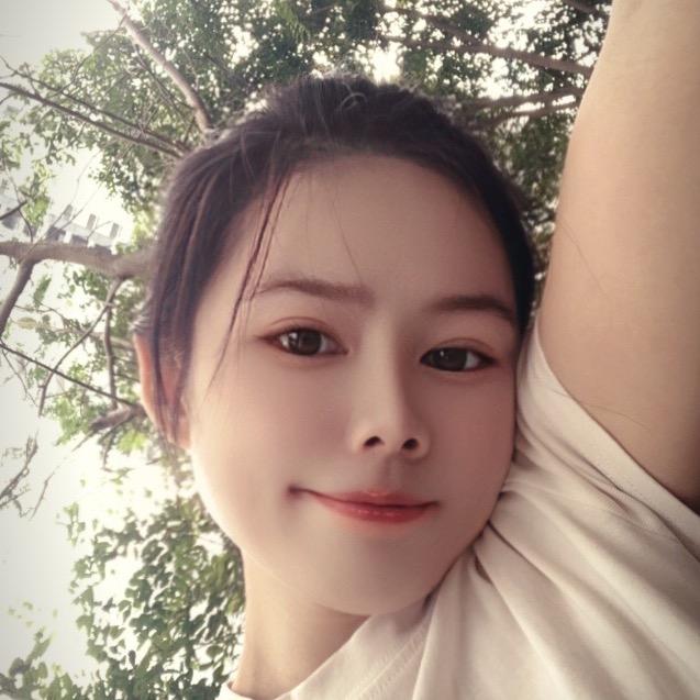 伊小小