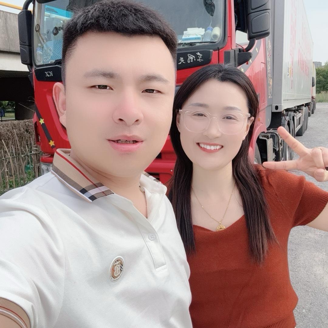 卡车伟嫂💃