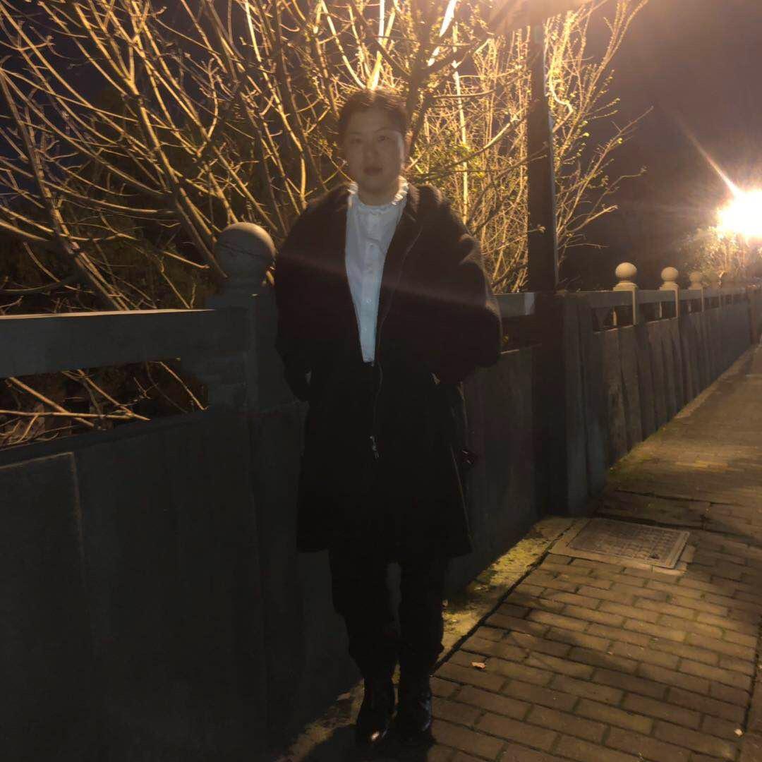 梅傲霜华