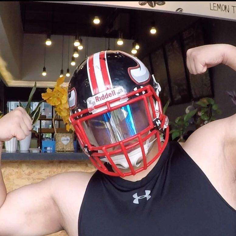 橄榄球彭克（直男，🏈球员/教练）