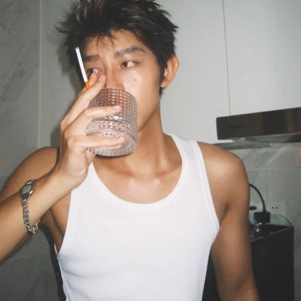 小羊爱吃狼