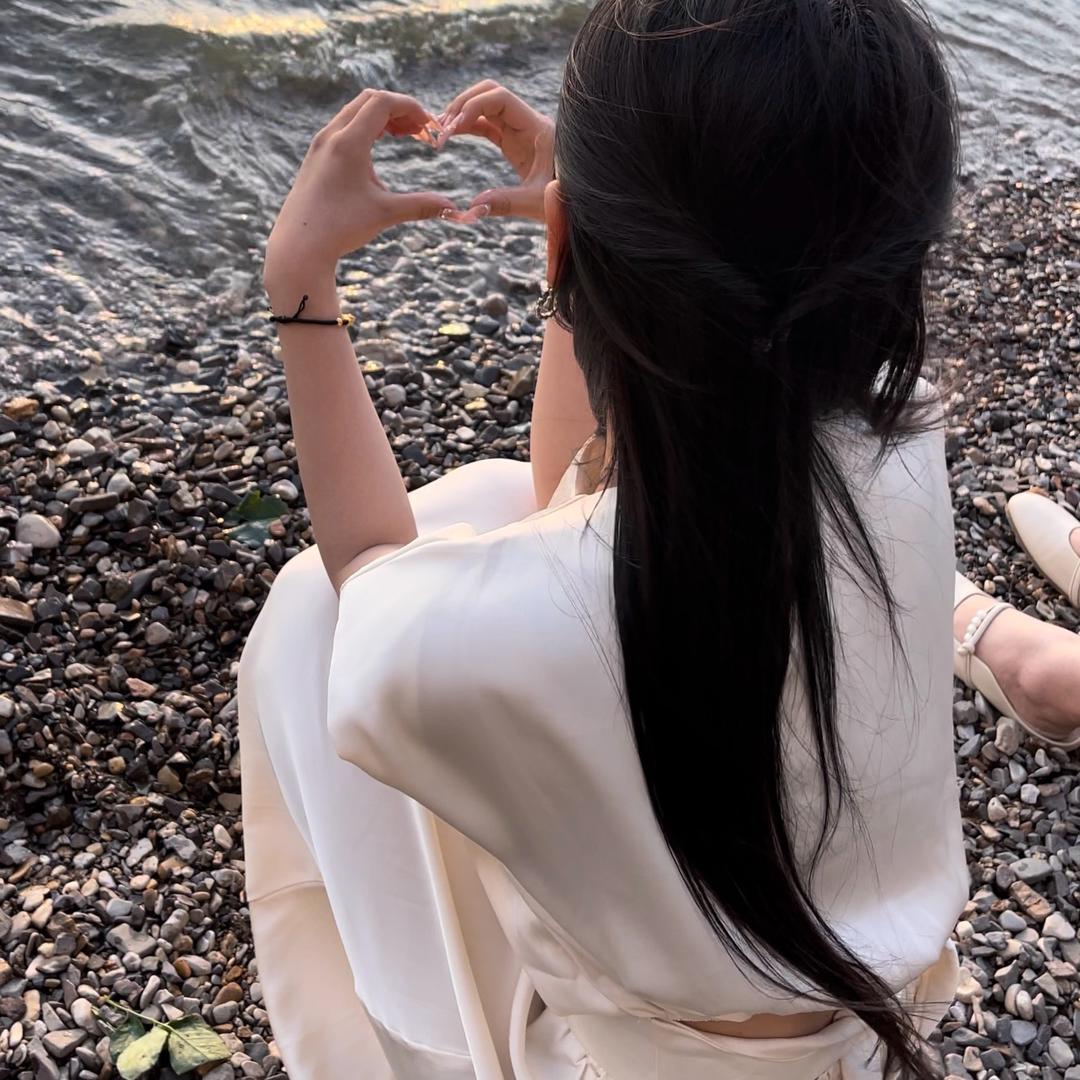 娜比比比