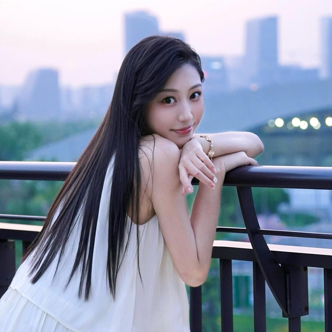学姐+妮