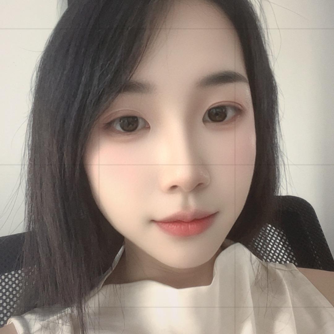 小楚呀⊂(˃̶͈̀ε ˂̶͈́ ⊂)