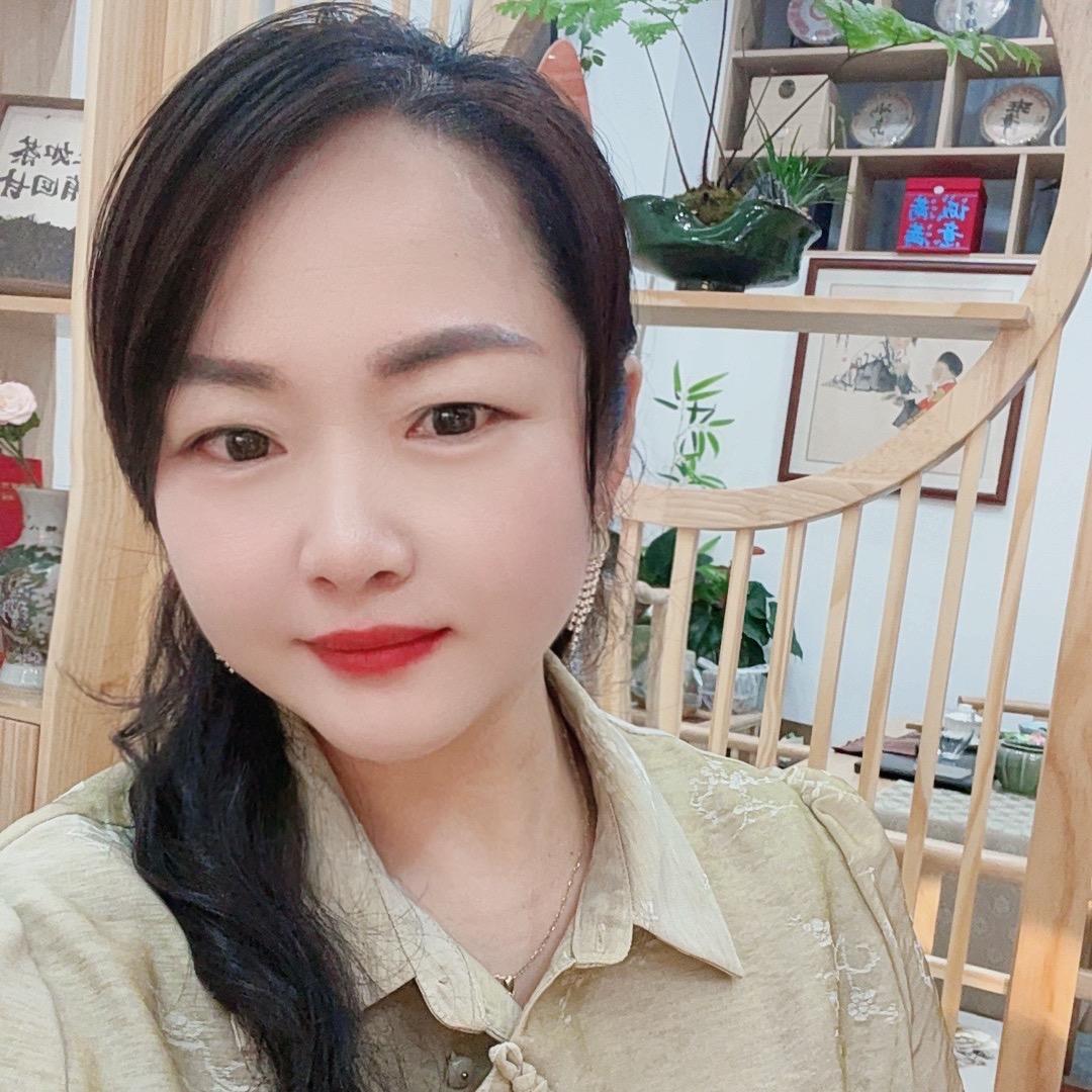 妩秀