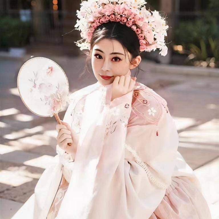 金色小元