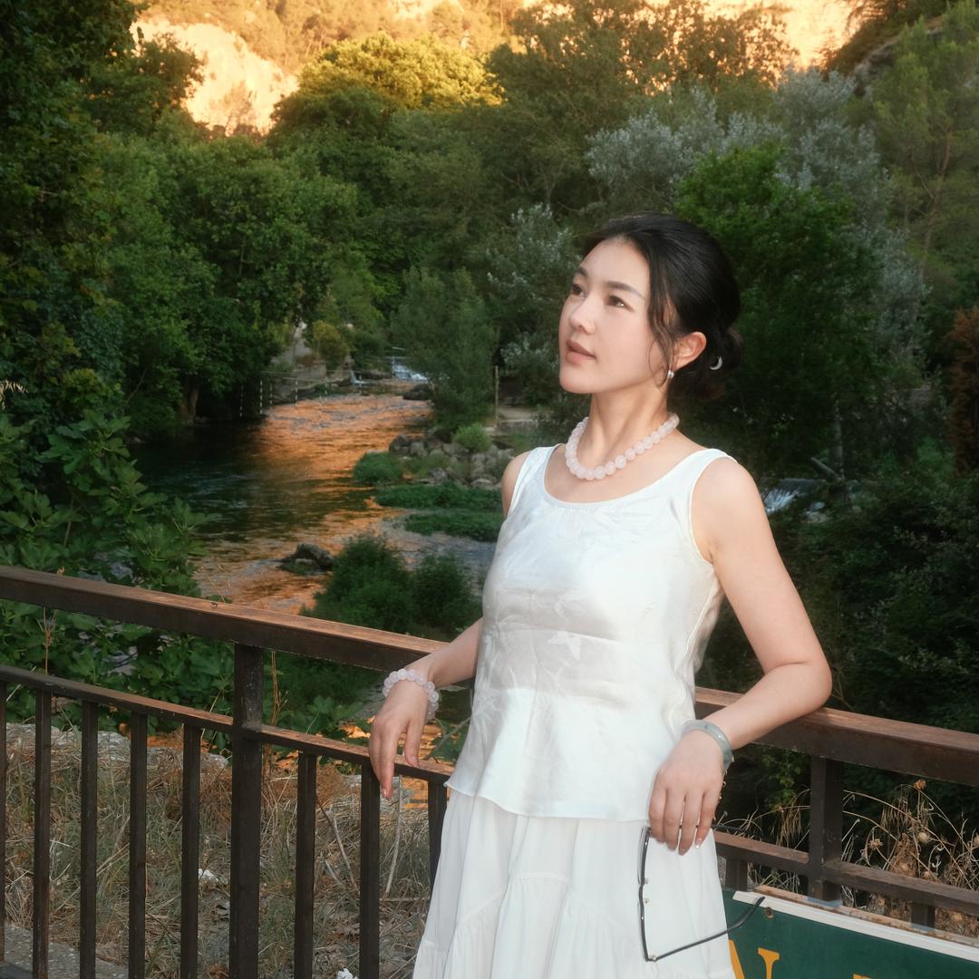 李春艳.鲜龙井火锅