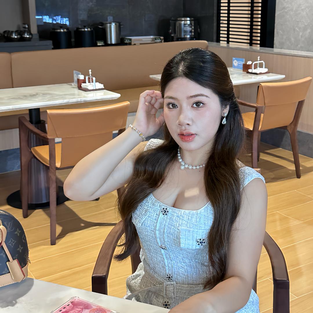 叶简潼