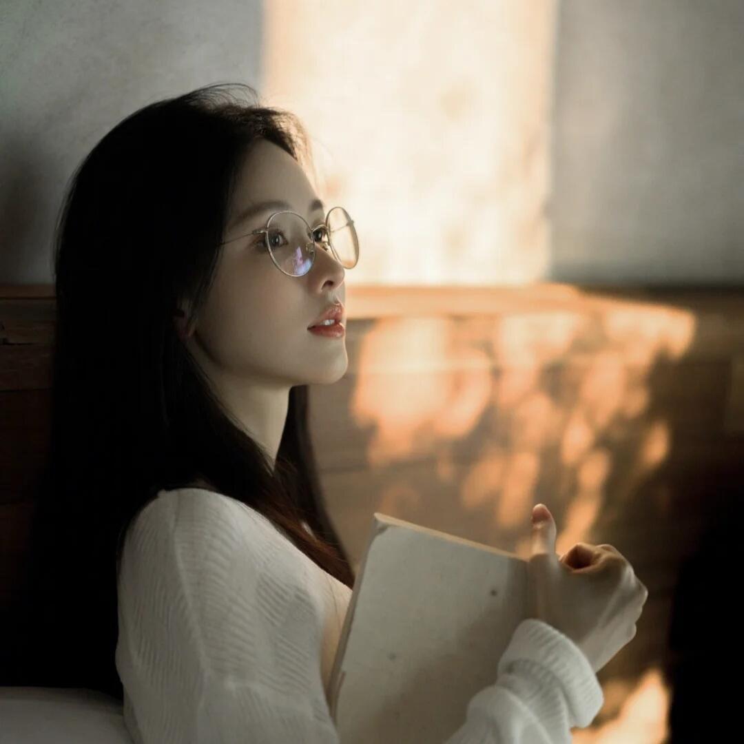 摘月亮