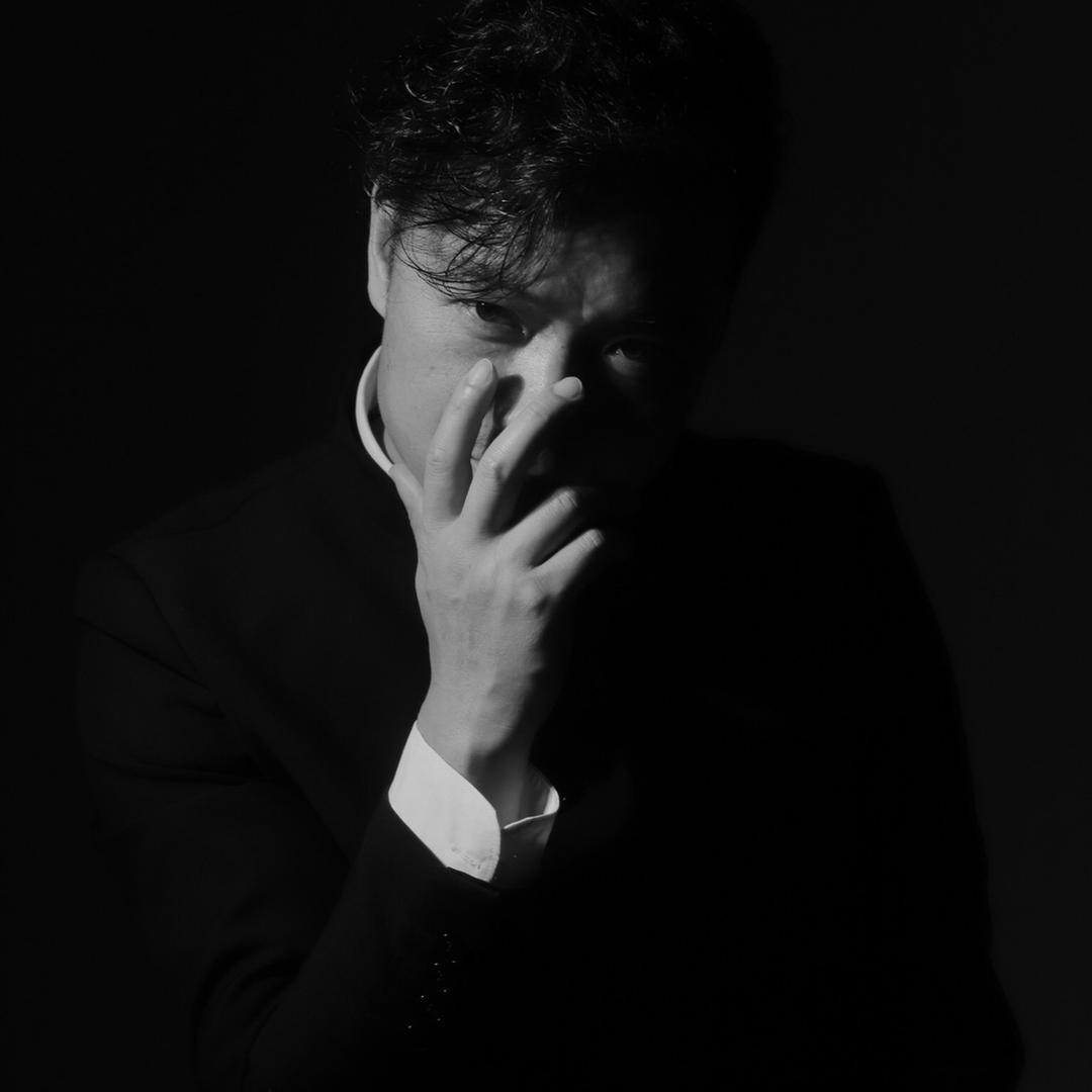 PCR发型师李伟锋