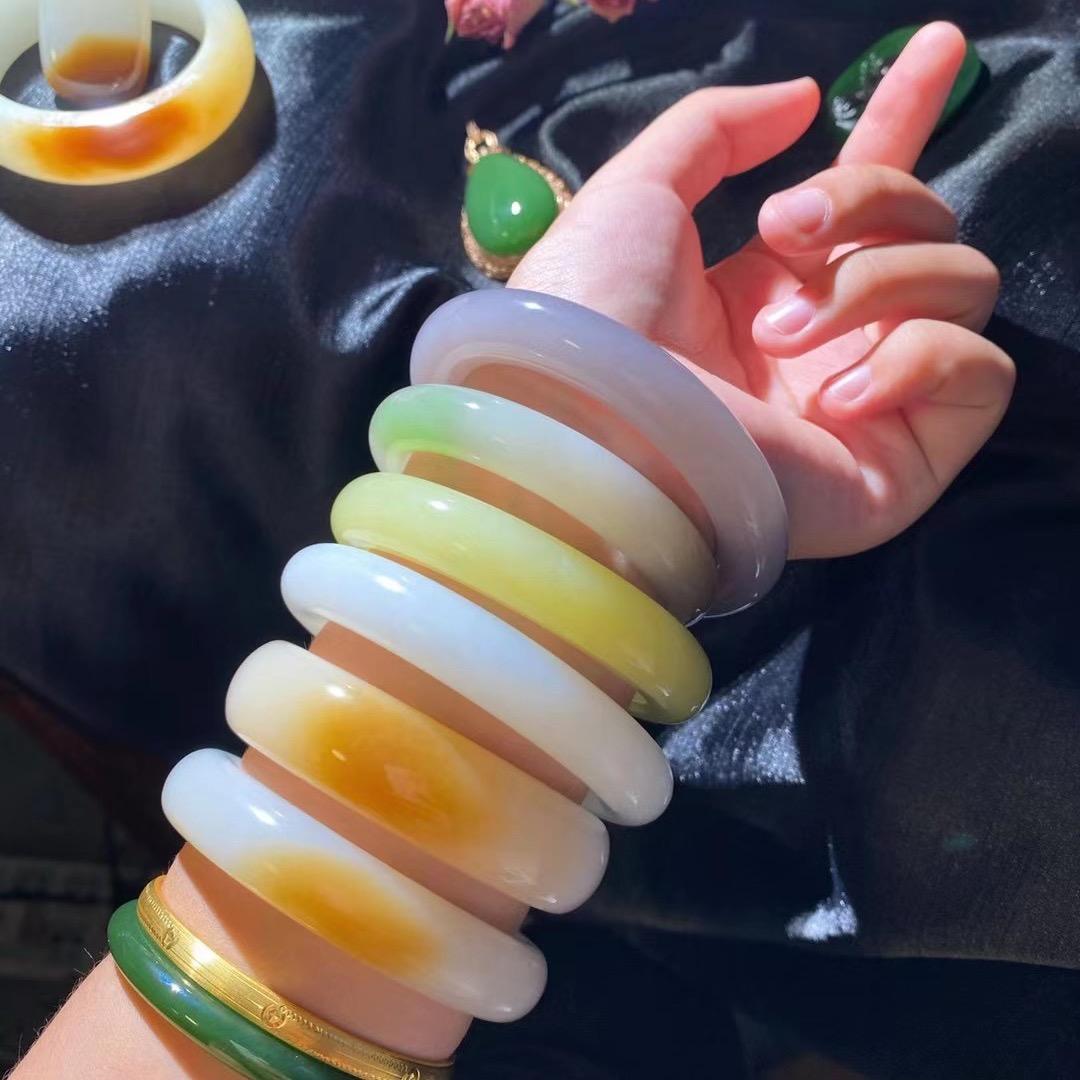 伲雅珠宝馆