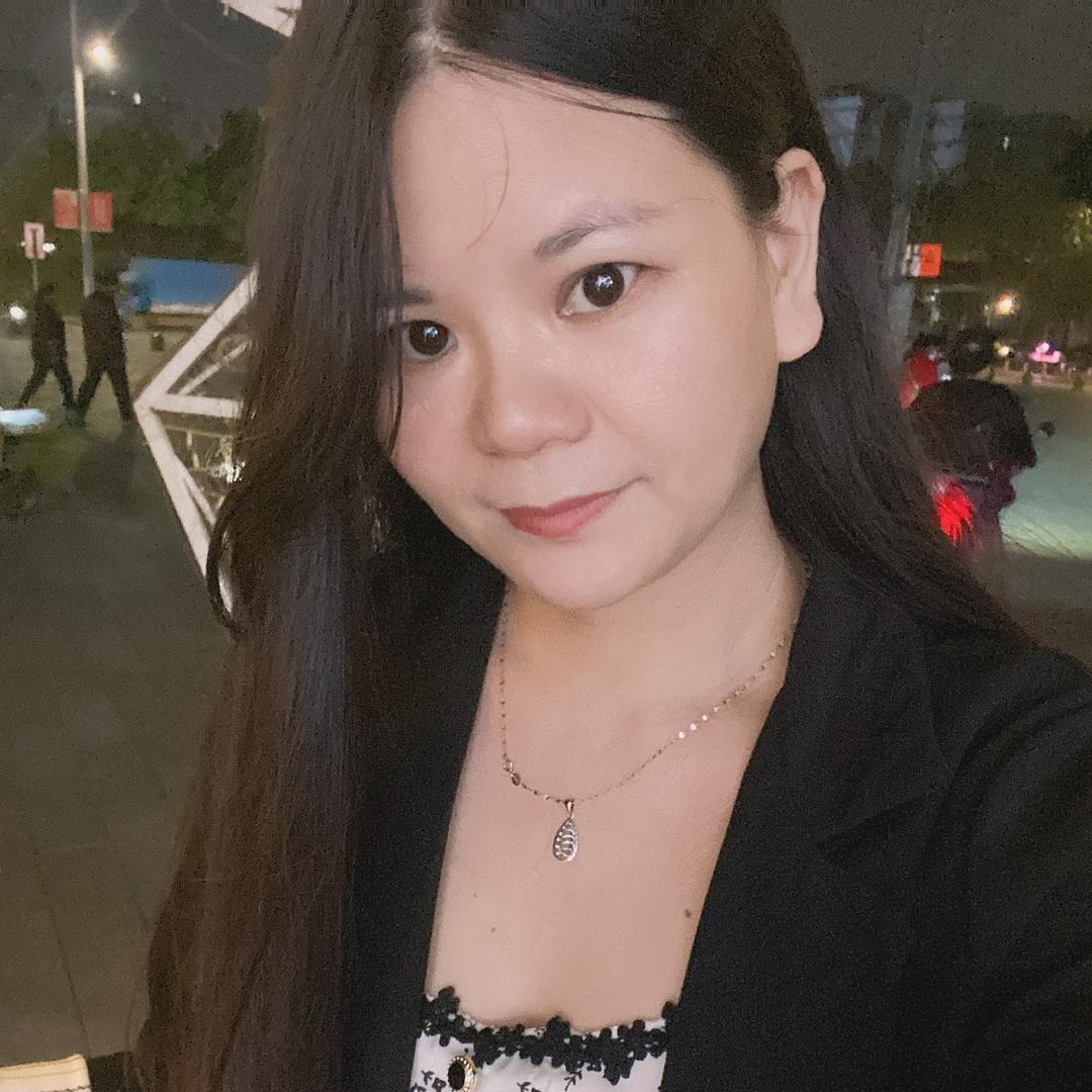 梁小姐