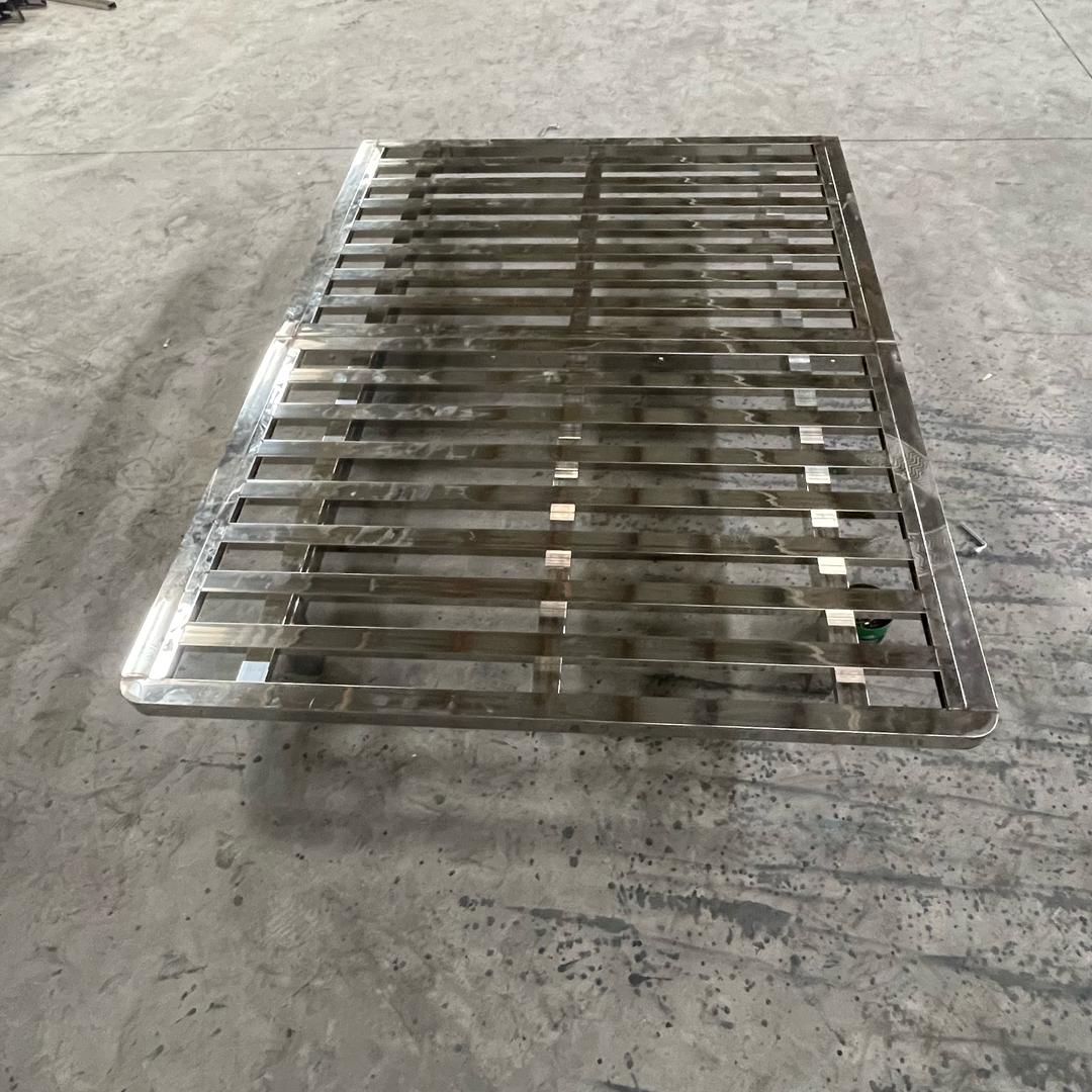 荣邦家居不锈钢床定制