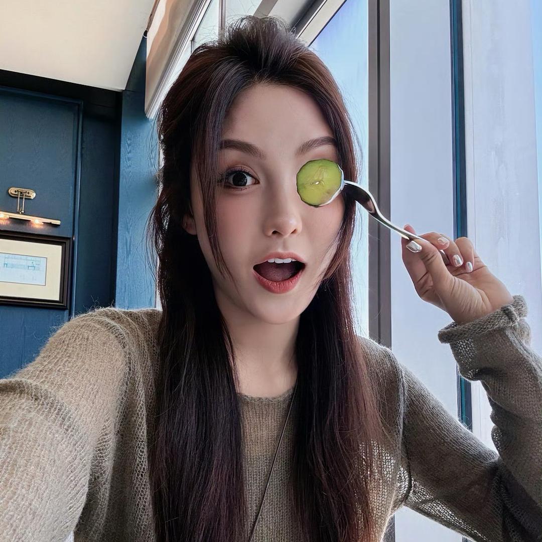 爱穿搭的李予诺