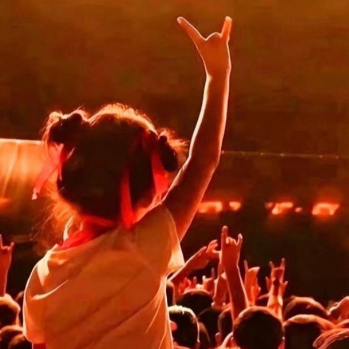 我头上有犄角😈