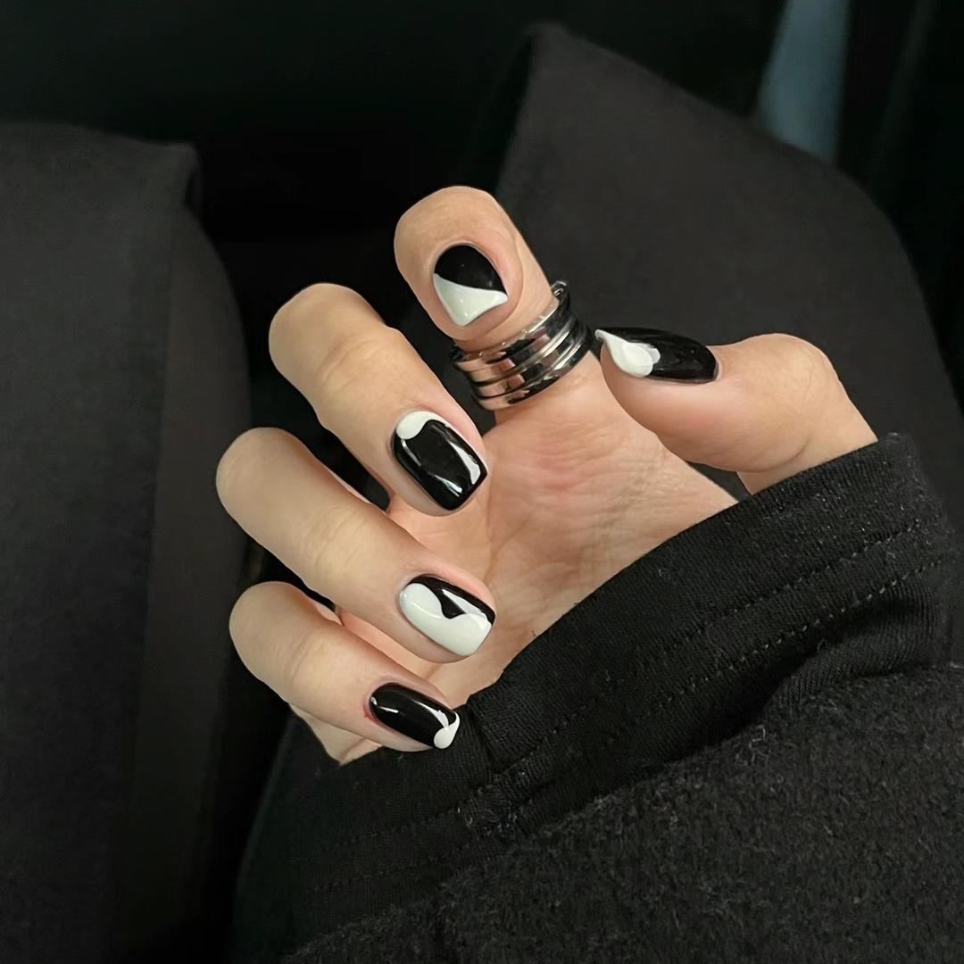 悦己者 nail