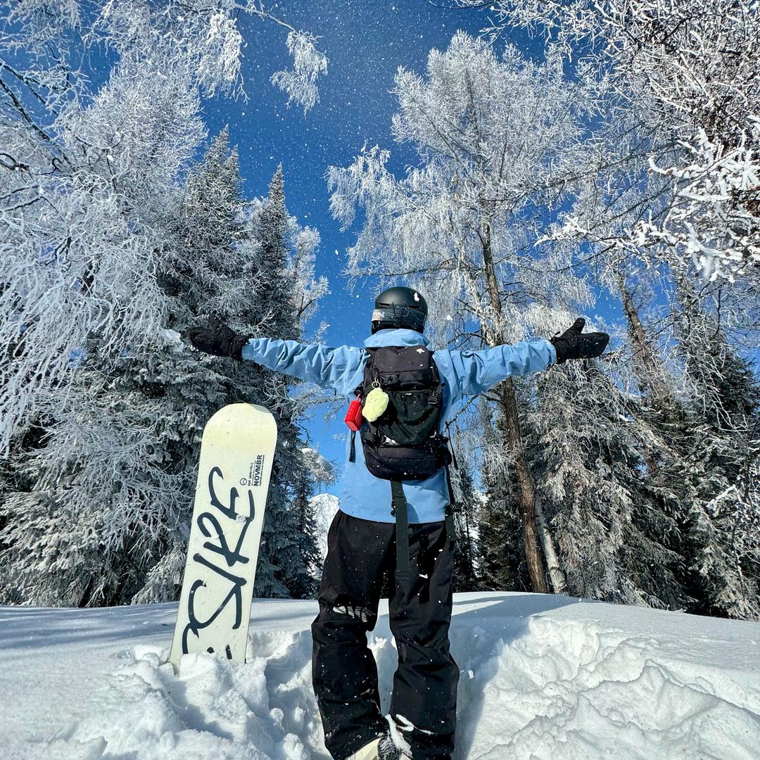 十一爱滑雪（冬季禾木野雪导滑跟拍）