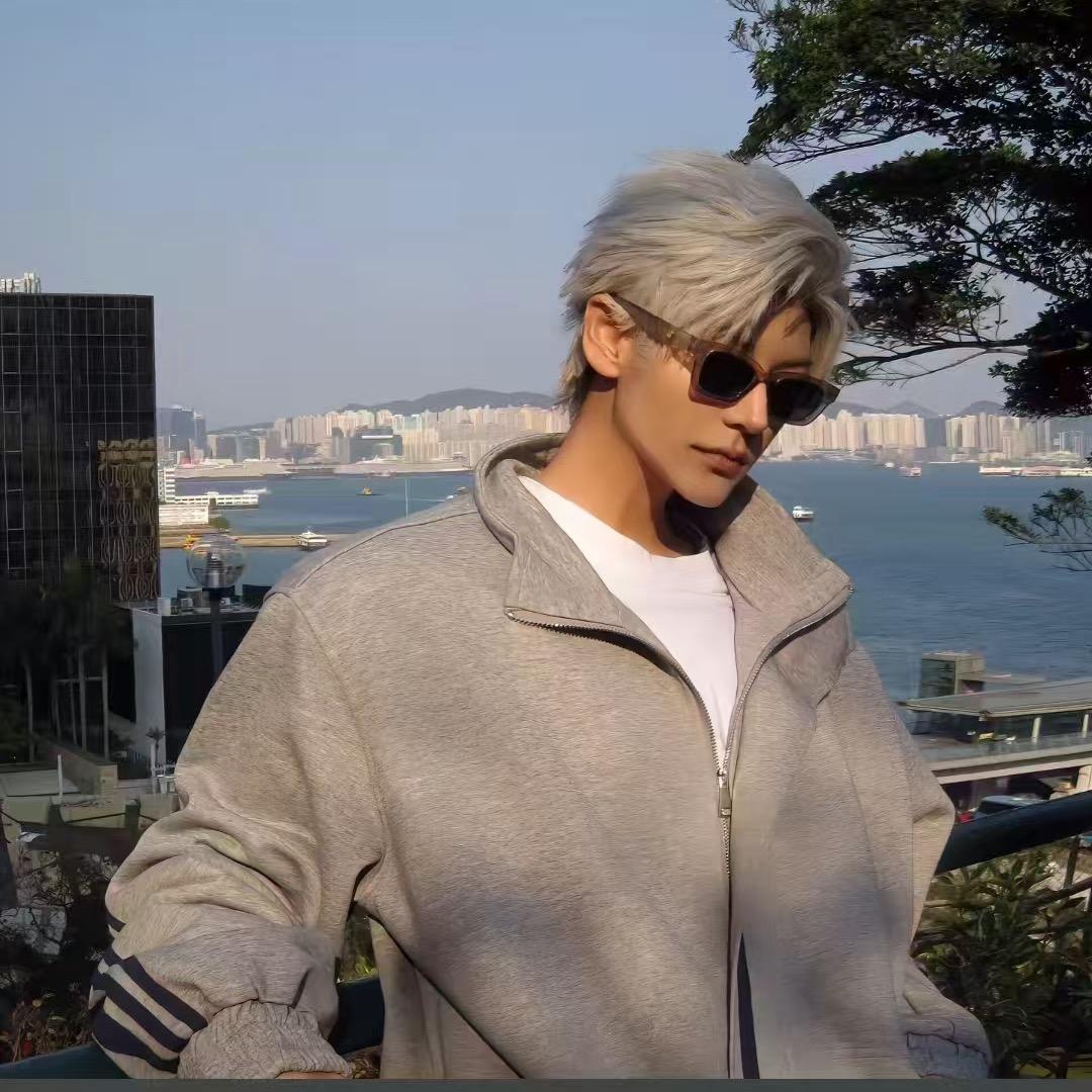 校草（摇一摇）