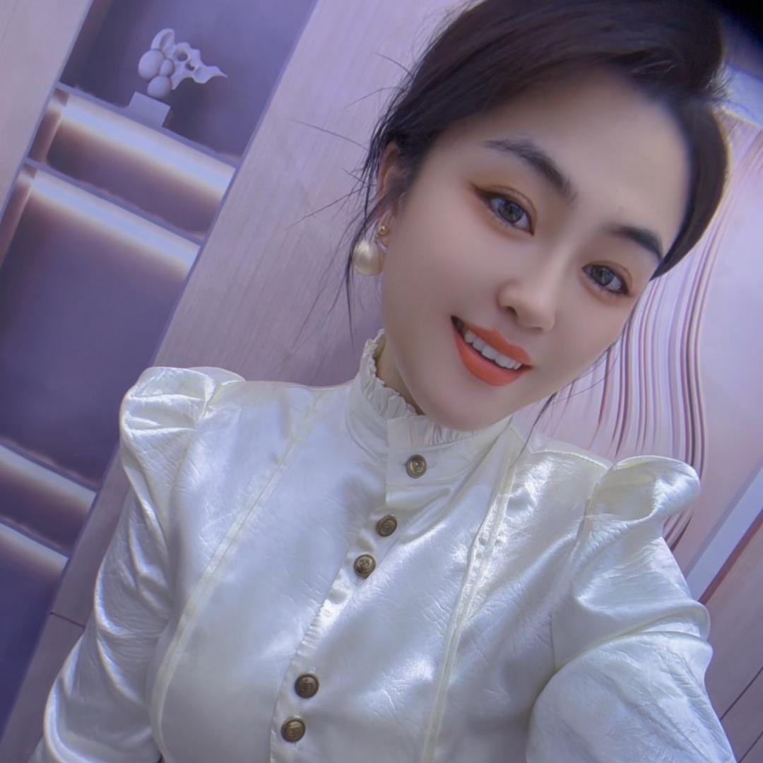 小柿子精品服饰工厂店
