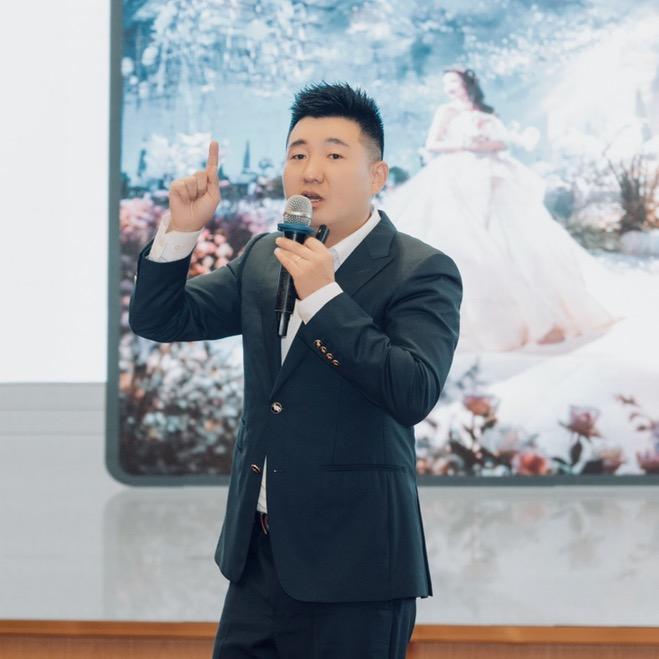 张老师婚礼堂预售会销