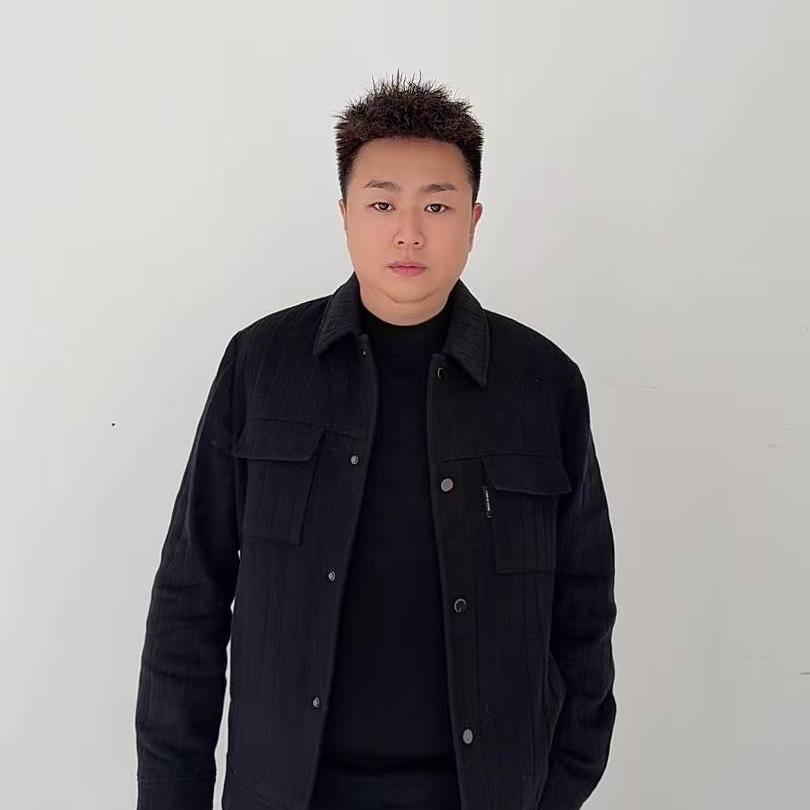 小 华 探 房