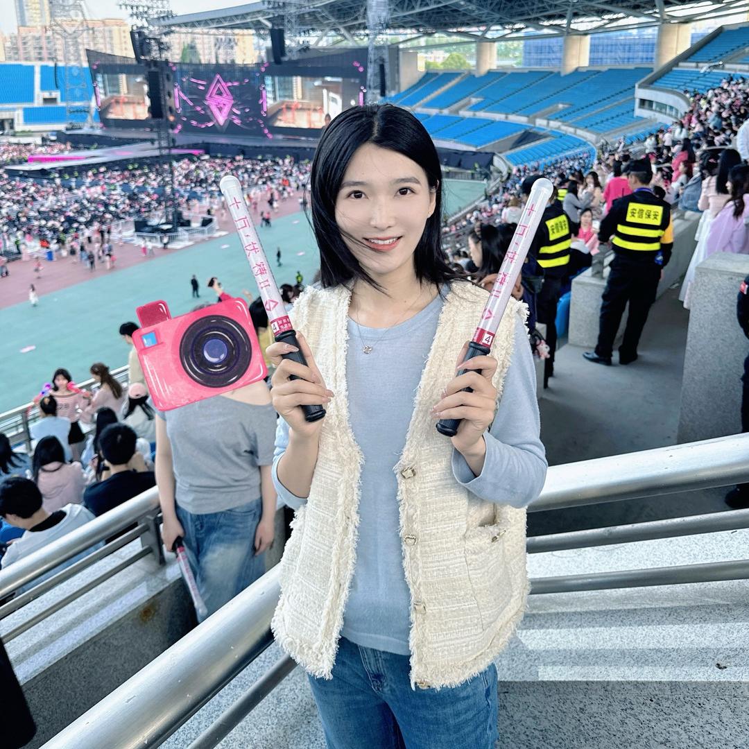 李雅雅雅～