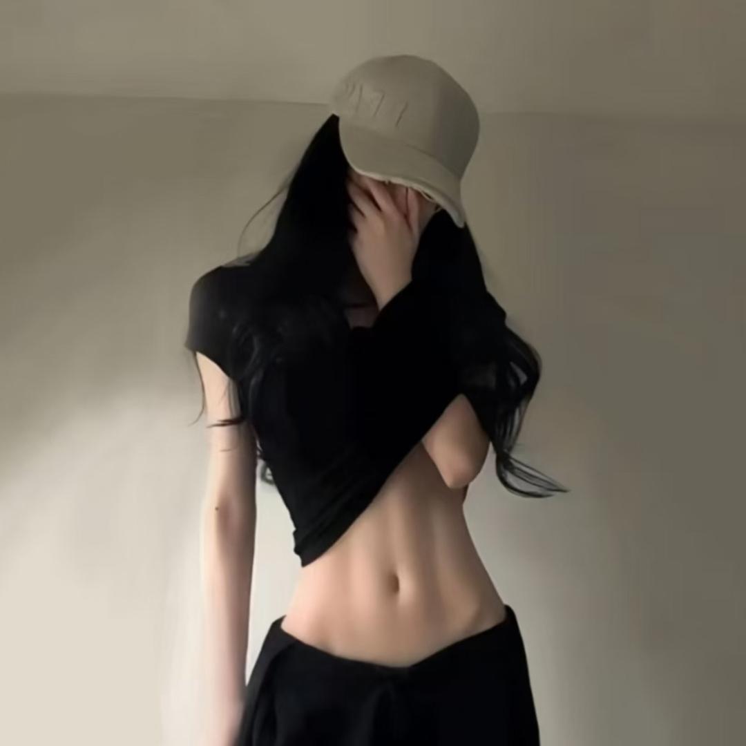 郑州银基1楼C1014  红人馆